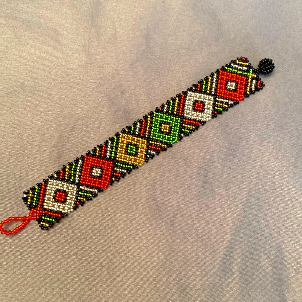HANDMADE BEADED BRACELET-Colorful Diamond Pattern 7 Inch Bracelet